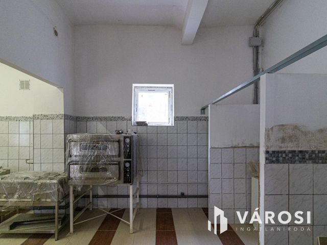 30 fős munkásszálló, hotel Csepel-Gyártelepen!