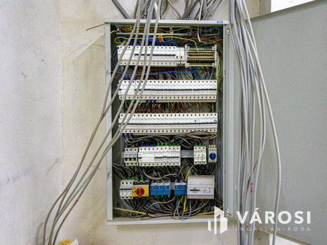 30 fős munkásszálló, hotel Csepel-Gyártelepen!