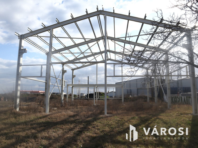 Összközműves ipari ingatlan, a Jura ipari parkban!