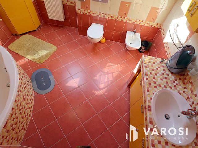 Parádon több generációs családi ház eladó