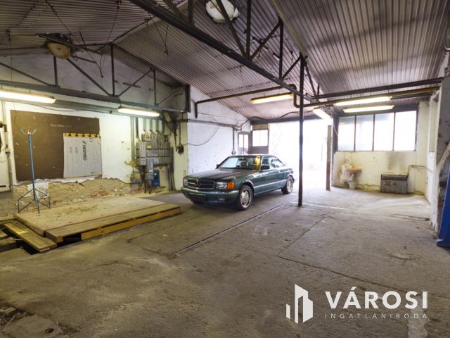 166 m2-es raktár-műhely kiadó