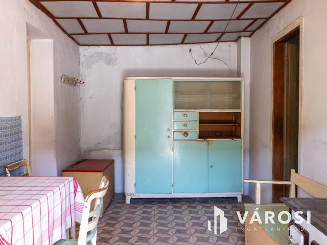 Dávodon tornácos sváb ház eladó