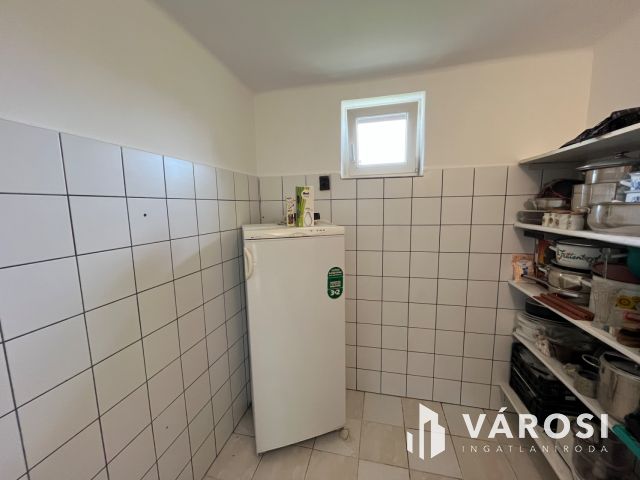 Debrecen Kerekestelepen szép rendezett ház eladó!