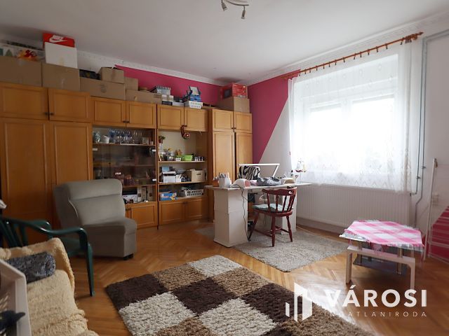 Recsk csendes utcájában részben felújított családi ház eladó