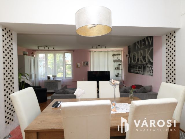 Két ház egy áráért a belvárosban