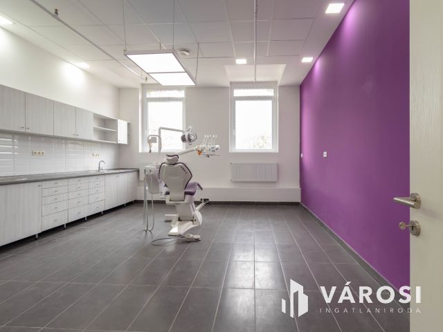 26 m2-es fogászati rendelő felszerelve, berendezve Újbudán