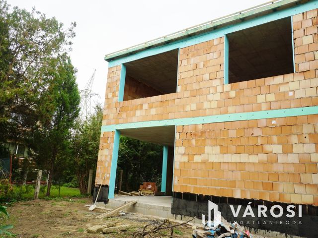 Új építésű tetőteraszos prémium lakás eladó