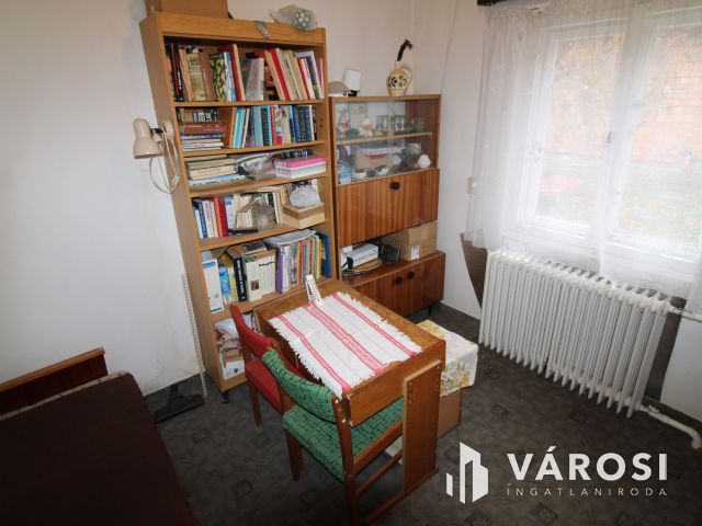 Jó szerkezetű tégla ház Máriafalván.