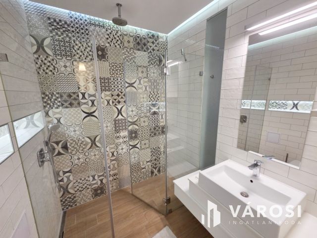 Igényes lakás a Belváros szívében