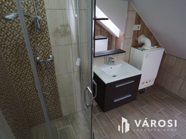 Minőségi, igényesen felújított Sorházi lakás!