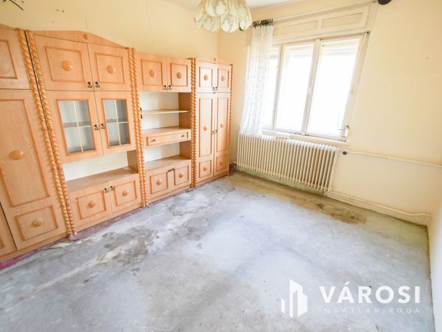 Felújítandó családi ház szenzációs településen!