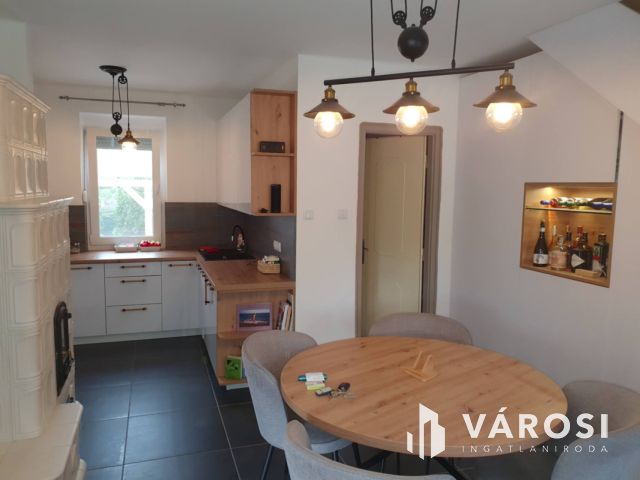 Kiváló, újszerű napelemes ikerfél Széplakon eladó