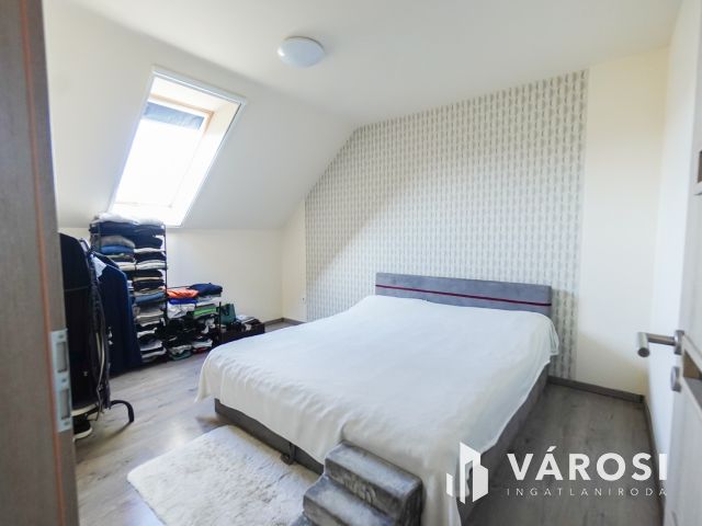 Kertvárosi, 3 lakásos Ikerházfél