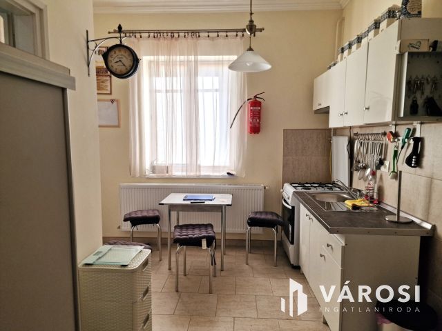 Hangulatos vidéki kúria a Sebes-Körös közelében