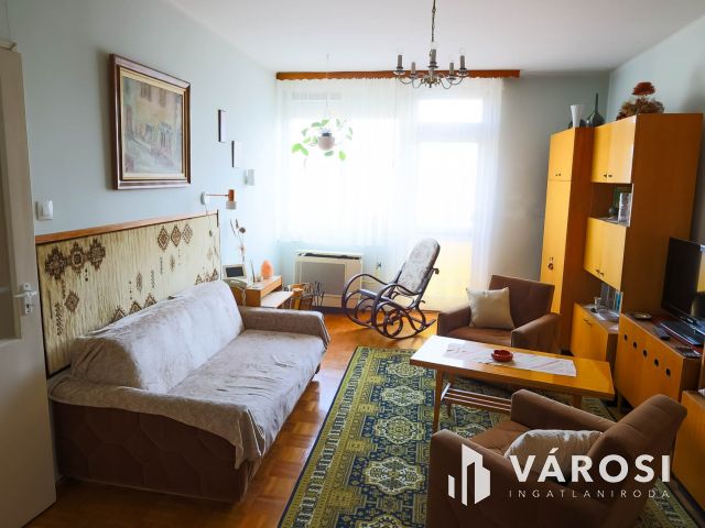 Eladó sestakerti lakás, formáld saját ízlésed szerint!