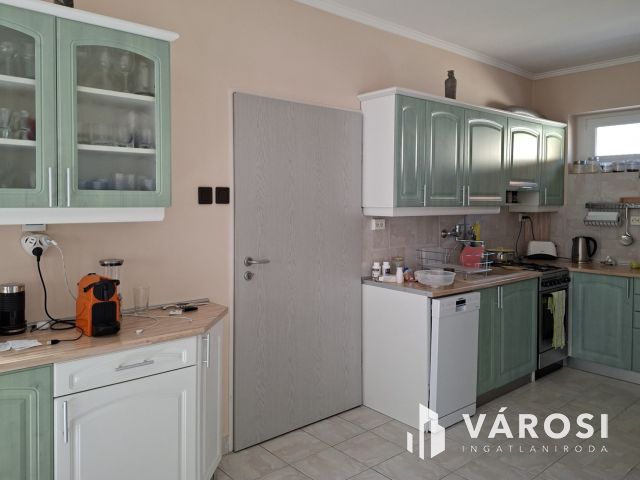 Rezsi évente 90 ezer? Ez a ház tudja!