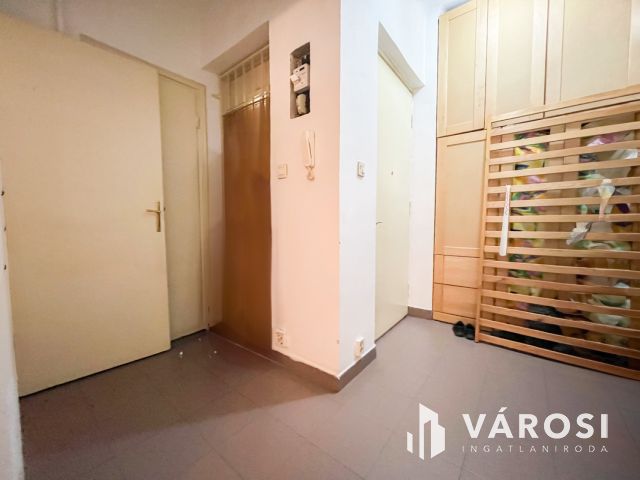 Több lakásra bontható szenzációs elhelyezkedéssel!