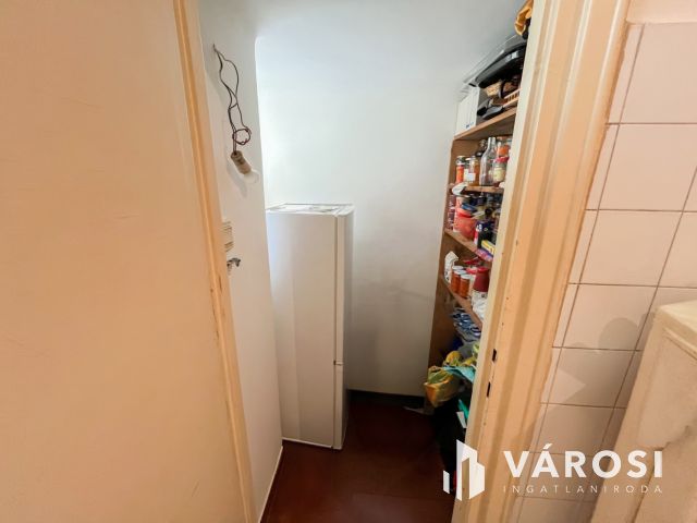 Több lakásra bontható szenzációs elhelyezkedéssel!