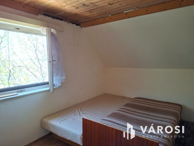 Alsóörsi retro nyaraló eladó