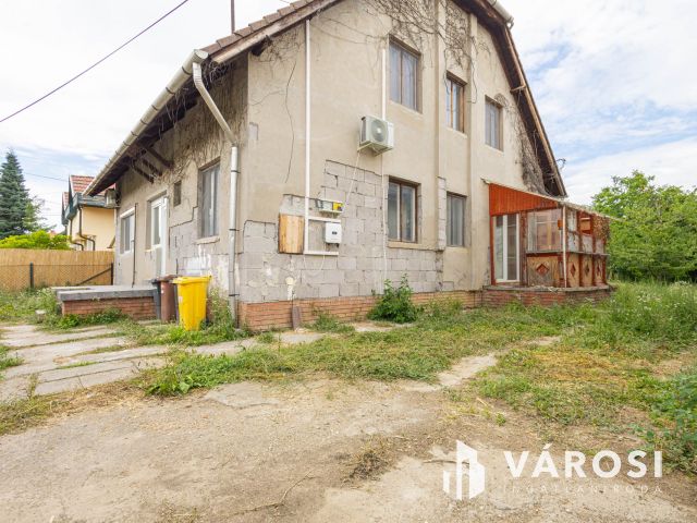 Nagy ház, hatalmas lehetőségek!